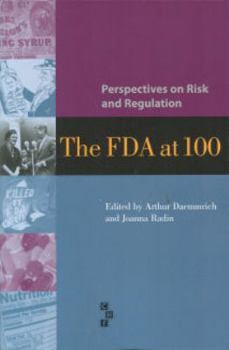 Paperback Perspectives on Risk and Regulation: The FDA at 100 Book