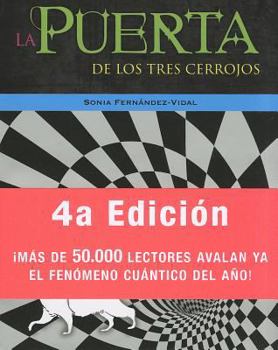 Hardcover La Puerta de los Tres Cerrojos [Spanish] Book