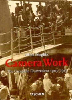 Paperback Alfred Stieglitz: Camera Work Book