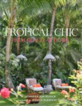 Hardcover Tropical Chic: Palm Beach at Home Book