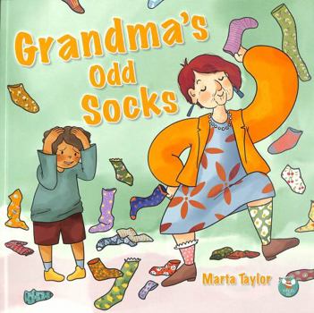 Paperback Grandma's Odd Socks Book