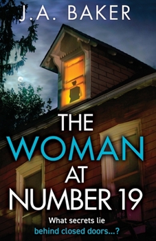 Paperback The Woman at Number 19 Book