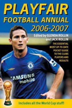 Paperback The Playfair Football Annual Book