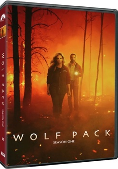 DVD Wolf Pack: Season One Book