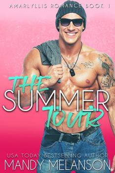 Paperback The Summer Tour: A Contemporary Rockstar Romance Book