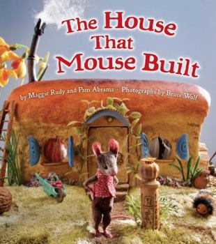 Hardcover The House That Mouse Built Book