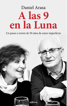 Paperback A Las 9 En La Luna [Spanish] Book
