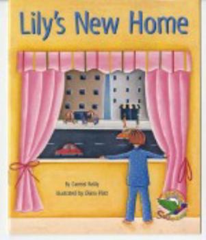 Paperback Lily's New Home Book