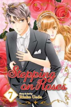 Paperback Stepping on Roses, Vol. 7 Book