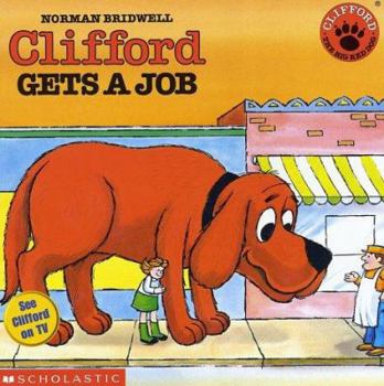 Paperback Clifford Gets a Job Book