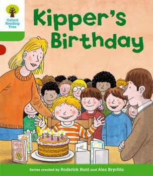 Paperback Oxford Reading Tree: Level 2: More Stories A: Kipper's Birthday Book