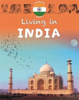 Paperback Living In: Asia: India Book