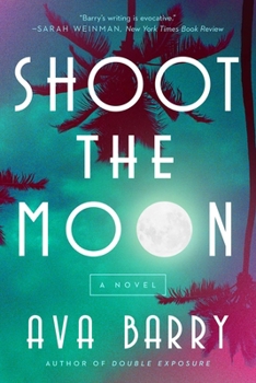 Hardcover Shoot the Moon: A Rainey Hall Mystery Book