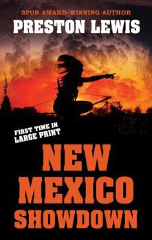 Paperback New Mexico Showdown [Large Print] Book