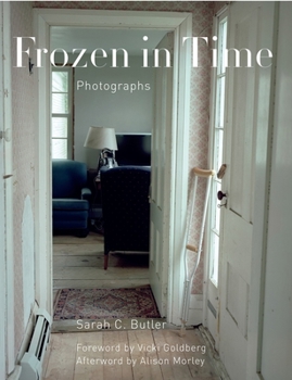 Hardcover Frozen in Time: Photographs Book