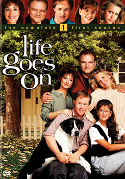 DVD Life Goes On: The Complete First Season Book