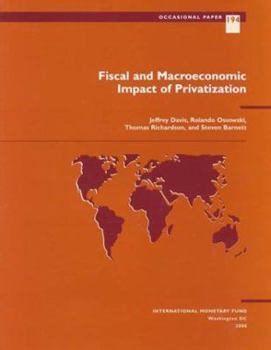 Paperback Fiscal and Macroeconomic Impact of Privatization Book