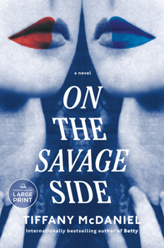 Paperback On the Savage Side [Large Print] Book