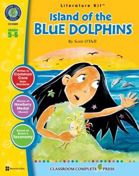 Paperback Island of the Blue Dolphins: Grades 5-6 [With Transparencies] Book