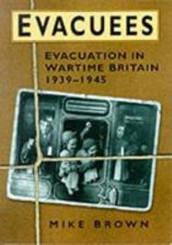 Paperback Evacuees 1939-1945 Book