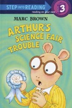 Paperback Arthur's Science Fair Trouble Book