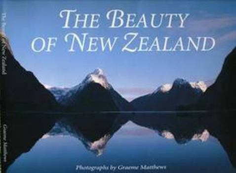Paperback The Beauty of New Zealand Book