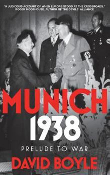 Paperback Munich 1938: Prelude to war Book