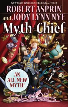Paperback Myth-Chief Book
