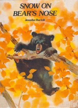 Hardcover Snow on Bear's Nose: A Story of a Japanese Moon Bear Cub Book