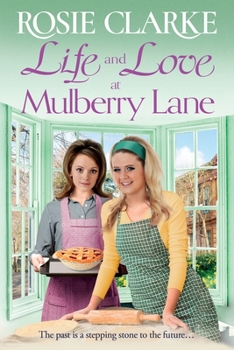 Paperback Life and Love at Mulberry Lane [Large Print] Book