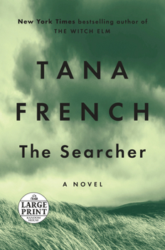 Paperback Searcher: A Novel [Large Print] Book