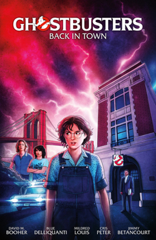 Paperback Ghostbusters Volume 1: Back in Town Book