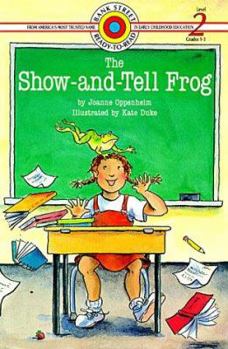 Paperback The Show-And-Tell Frog Book