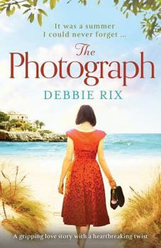 Paperback The Photograph: A gripping love story with a heartbreaking twist Book