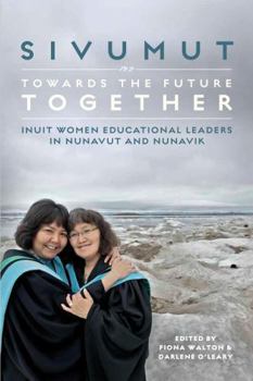 Paperback Sivumut - Towards the Future Together Book