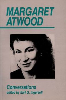 Paperback Margaret Atwood: Conversations Book