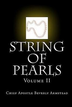 Paperback String Of Pearls [Large Print] Book