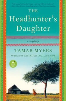 Paperback The Headhunter's Daughter: A Mystery Book