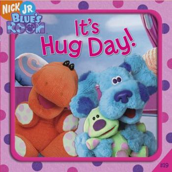 Paperback It's Hug Day! (Blue's Clues) Book