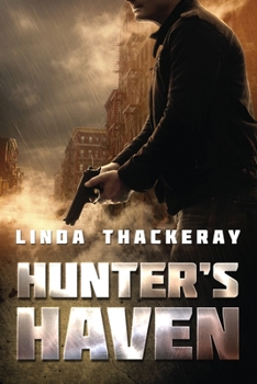 Paperback Hunter's Haven [Large Print] Book