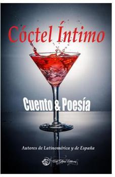 Paperback Coctel Intimo: Cuento & Secreto [Spanish] Book