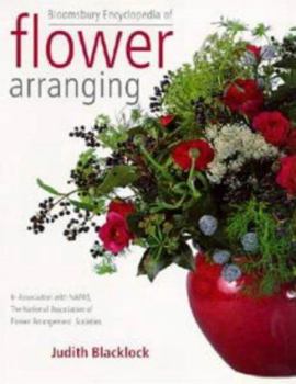 Paperback The Flower Arranging Encyclopedia Book