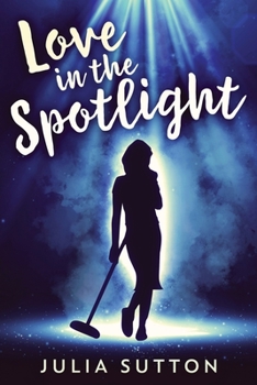 Paperback Love In The Spotlight [Large Print] Book