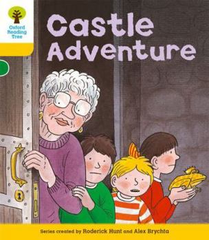 Paperback Oxford Reading Tree: Level 5: Stories: Castle Adventure Book
