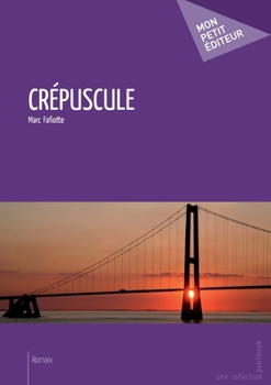 Paperback Crépuscule [French] Book