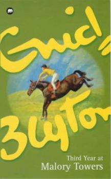 Paperback Third Form at Malory Towers Book