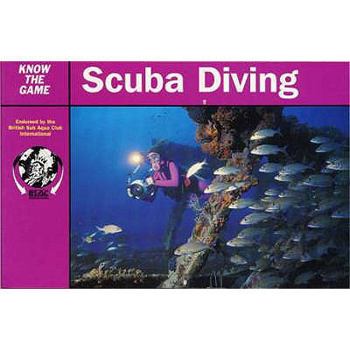 Paperback Know the Game: Scuba Diving Book