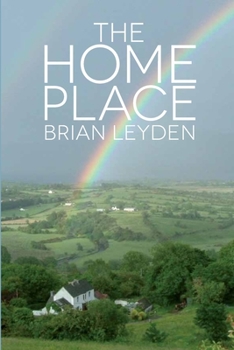 Paperback The Home Place: A Memoir Book