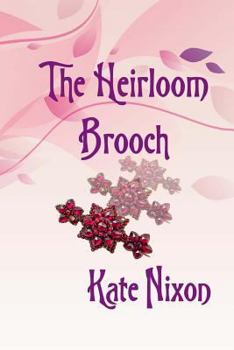 Paperback The Heirloom Brooch Book