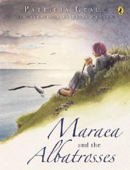 Paperback Maraea and the Albatrosses Book